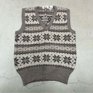 Vintage Men's fair isle Patterned Sweater Vest
